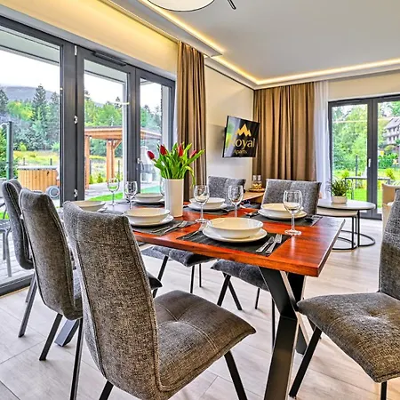 Lägenhet Superior Z Prywatna Balia I Ogrodem - Belle View & - By Royal Aparts *