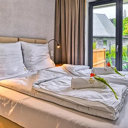 Superior Z Prywatna Balia I Ogrodem - Belle View & - By Royal Aparts