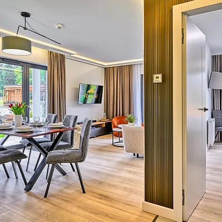 Superior Z Prywatna Balia I Ogrodem - Belle View & - By Royal Aparts Apartmán