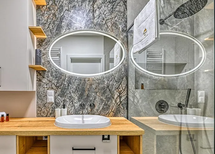 Superior Z Prywatna Balia I Ogrodem - Belle View & - By Royal Aparts Apartamento Szklarska Poręba