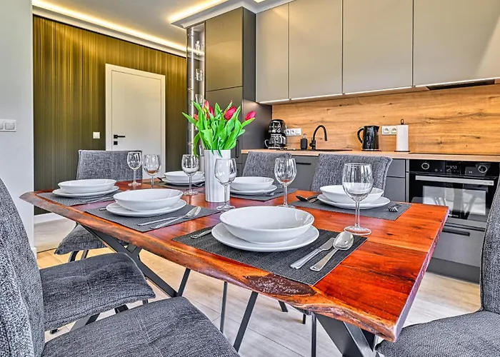 Superior Z Prywatna Balia I Ogrodem - Belle View & - By Royal Aparts Szklarska Poręba